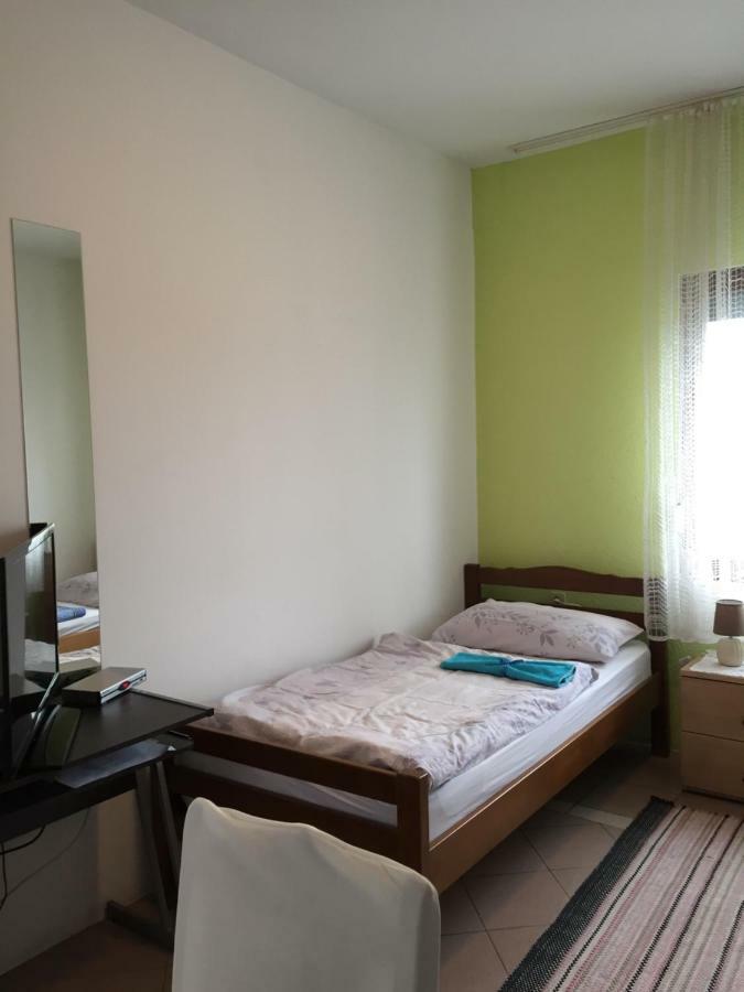 Hostel Lega House Osijek Exterior photo